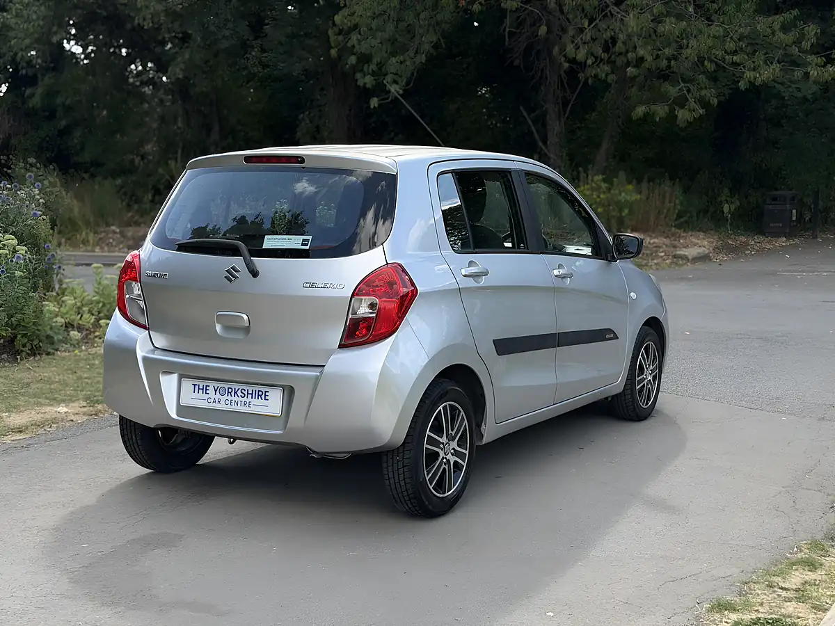 Used 2015 Suzuki Celerio SZ3 Silver - Interior and Exterior details 8