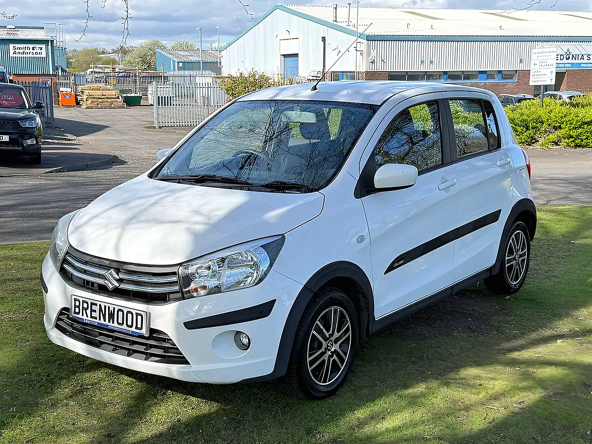 Used 2015 Suzuki Celerio SZ4 White - Interior and Exterior details 4
