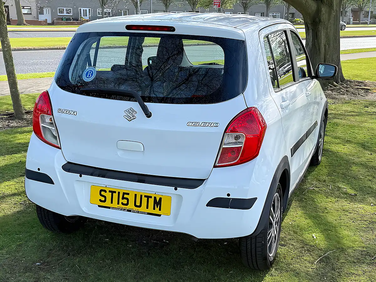 Used 2015 Suzuki Celerio SZ4 White - Interior and Exterior details 6