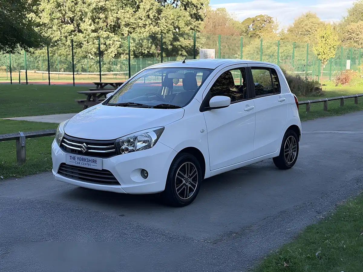 Used 2015 Suzuki Celerio SZ4 White - Interior and Exterior details 6