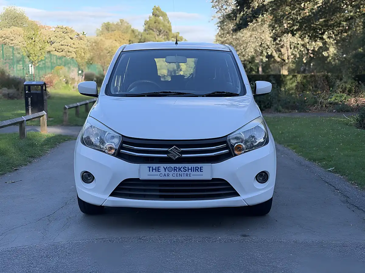 Used 2015 Suzuki Celerio SZ4 White - Interior and Exterior details 7