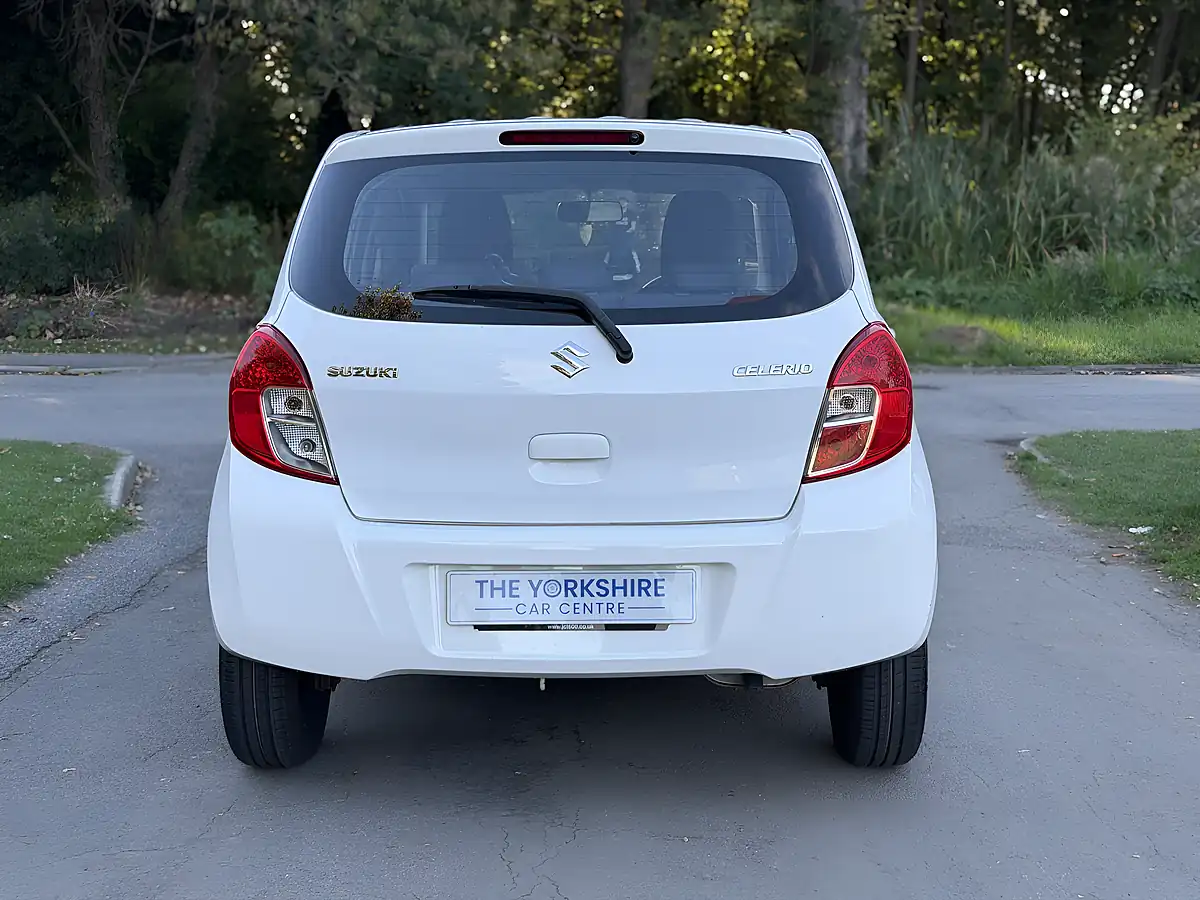 Used 2015 Suzuki Celerio SZ4 White - Interior and Exterior details 8
