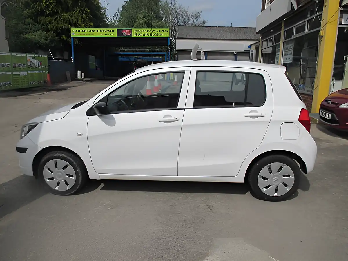 Used 2015 Suzuki Celerio Z2 White - Interior and Exterior details 4