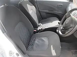Used 2015 Suzuki Celerio Z2 White - Interior and Exterior details 7