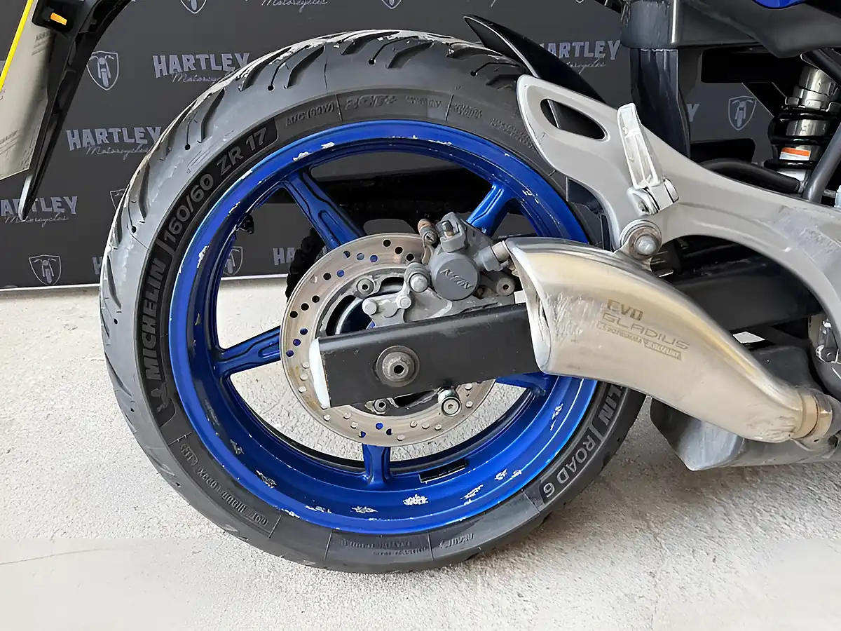 Used 2015 Suzuki Gladius - Interior and Exterior details 5
