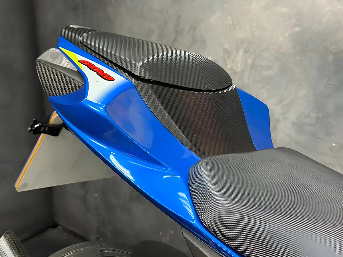Used 2015 Suzuki GSX-R600 Blue - Interior and Exterior details 12