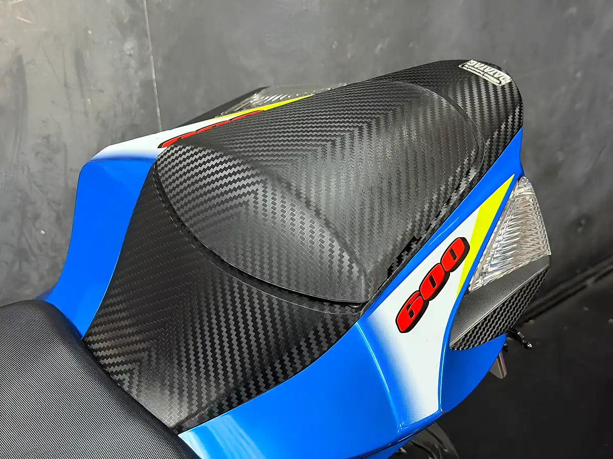 Used 2015 Suzuki GSX-R600 Blue - Interior and Exterior details 19