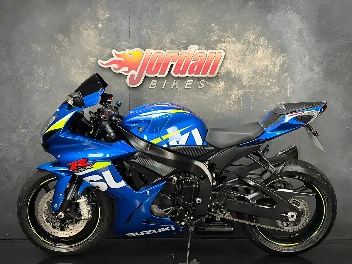 Used 2015 Suzuki GSX-R600 Blue - Interior and Exterior details 2