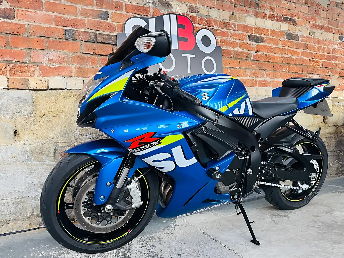 Used 2015 Suzuki GSX-R600 L5 Moto Gp Blue - Interior and Exterior details 12