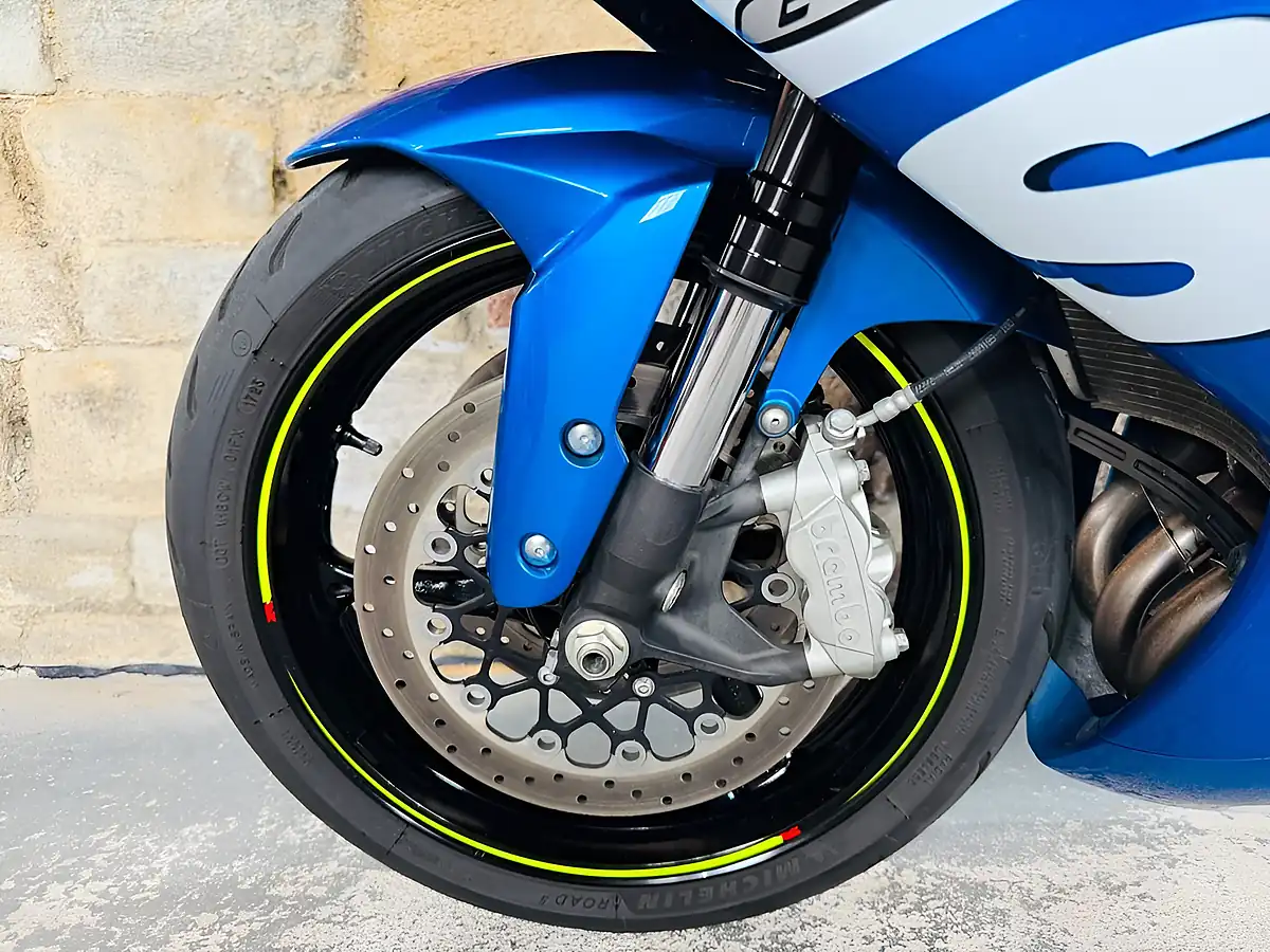Used 2015 Suzuki GSX-R600 L5 Moto Gp Blue - Interior and Exterior details 14