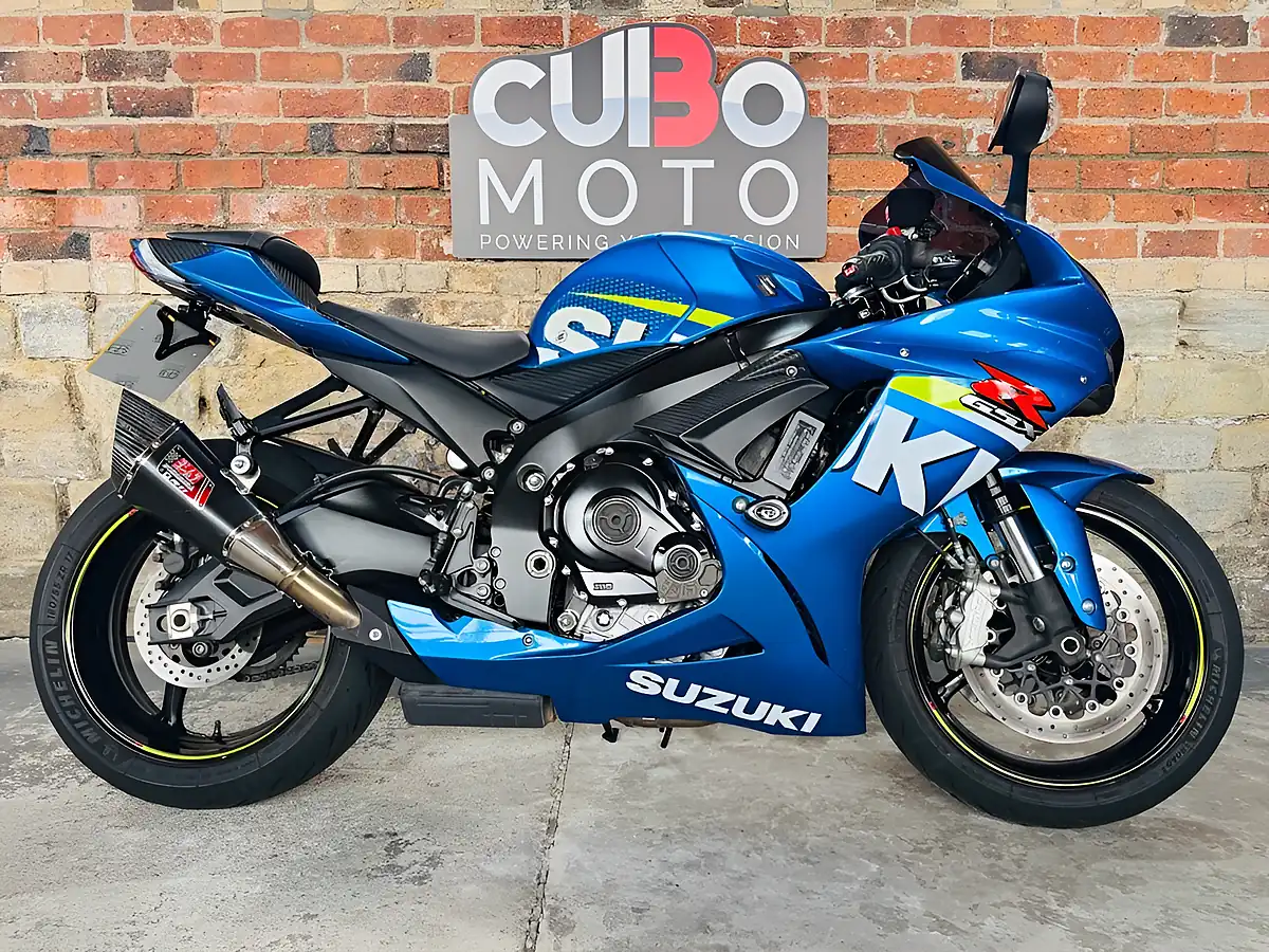 Used 2015 Suzuki GSX-R600 L5 Moto Gp Blue - Interior and Exterior details 2