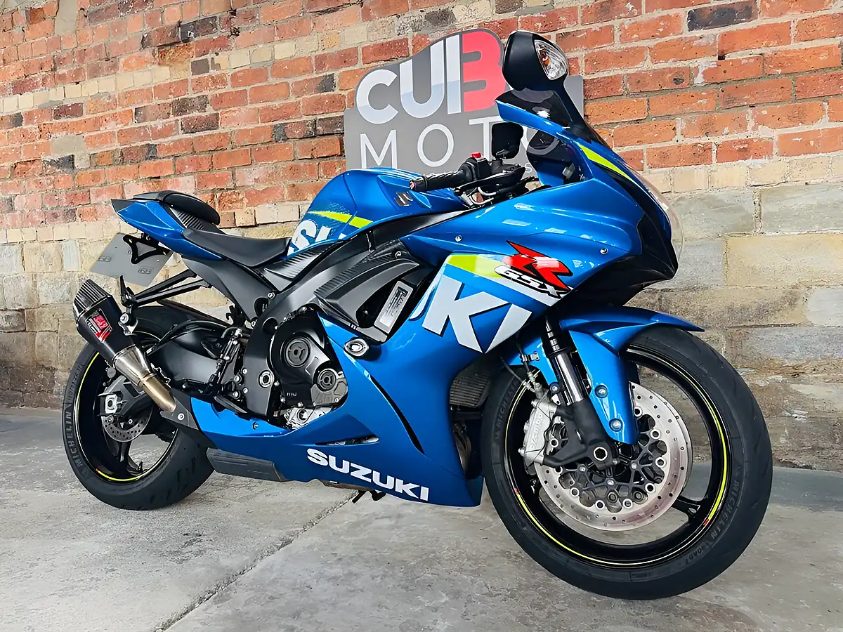 Used 2015 Suzuki GSX-R600 L5 Moto Gp Blue - Interior and Exterior details 3