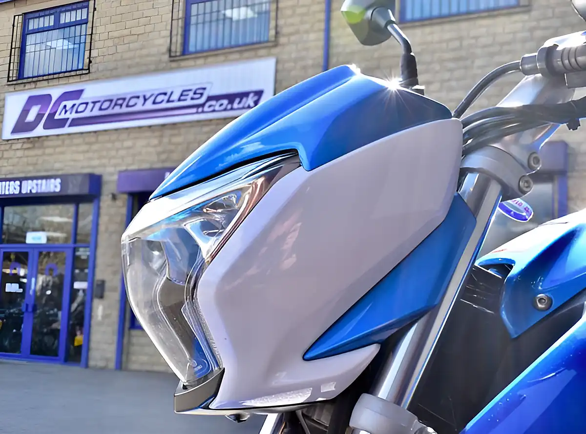 Used 2015 Suzuki Inazuma 250 Naked Blue - Interior and Exterior details 17
