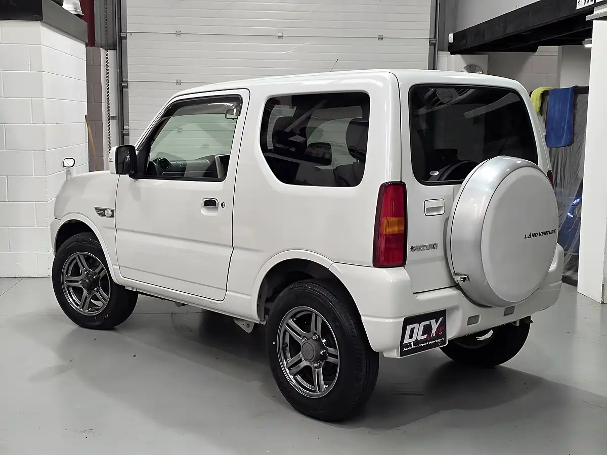 Used 2015 Suzuki Jimny Adventure 4X4 - Jdm White - Interior and Exterior details 10
