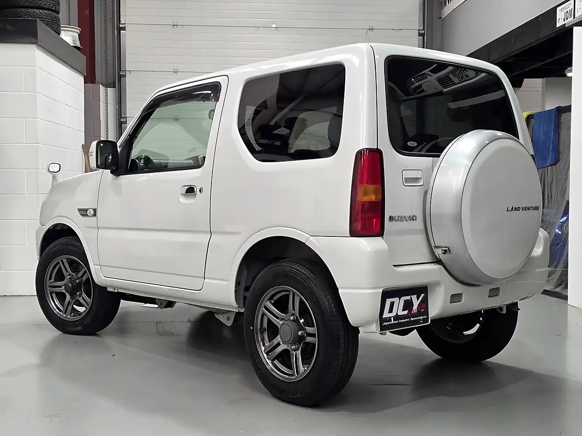 Used 2015 Suzuki Jimny Adventure 4X4 - Jdm White - Interior and Exterior details 13