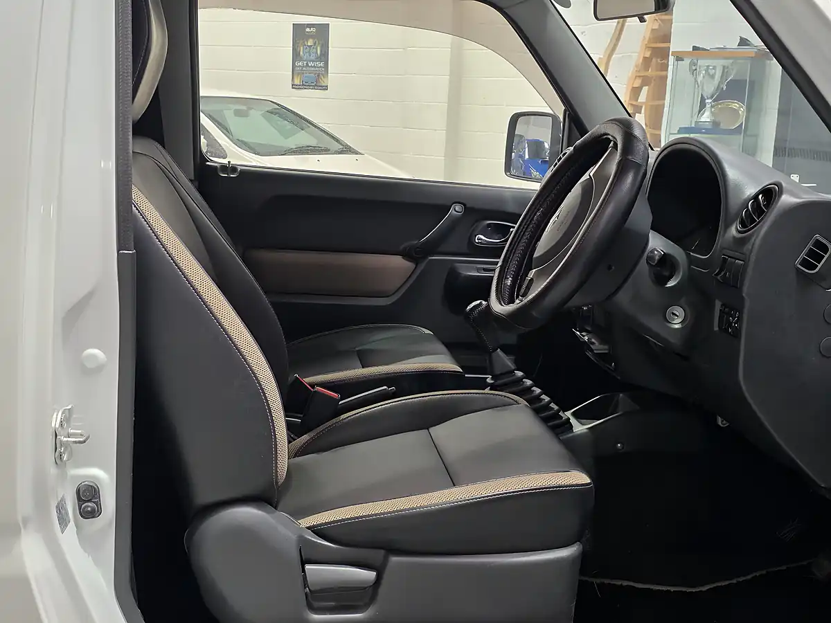 Used 2015 Suzuki Jimny Adventure 4X4 - Jdm White - Interior and Exterior details 18