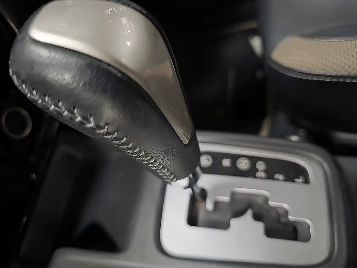 Used 2015 Suzuki Jimny Black - Interior and Exterior details 14