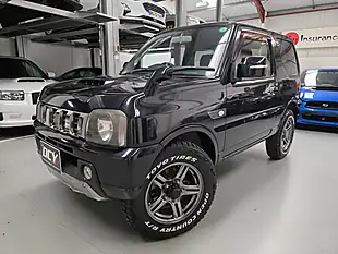 Used 2015 Suzuki Jimny Black - Interior and Exterior details 2