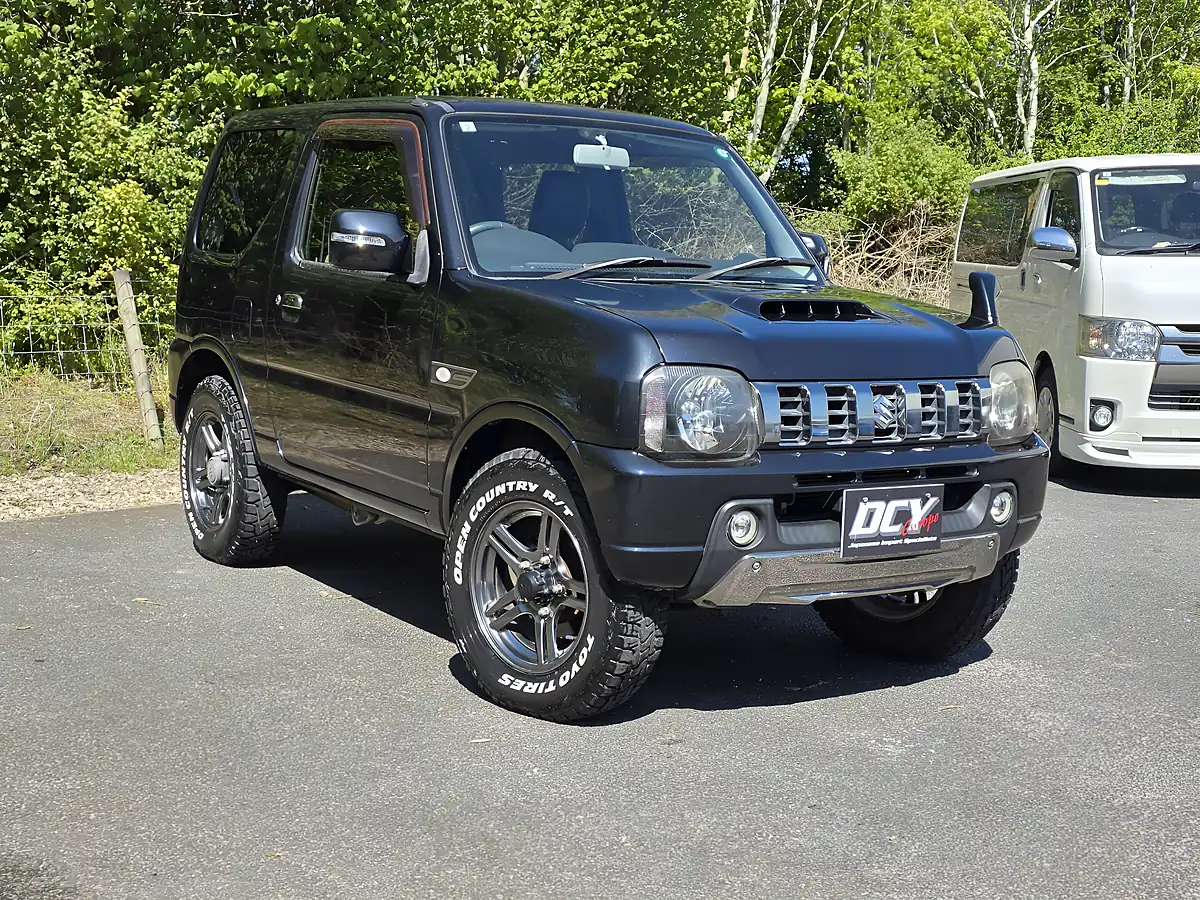 Used 2015 Suzuki Jimny Black - Interior and Exterior details 20