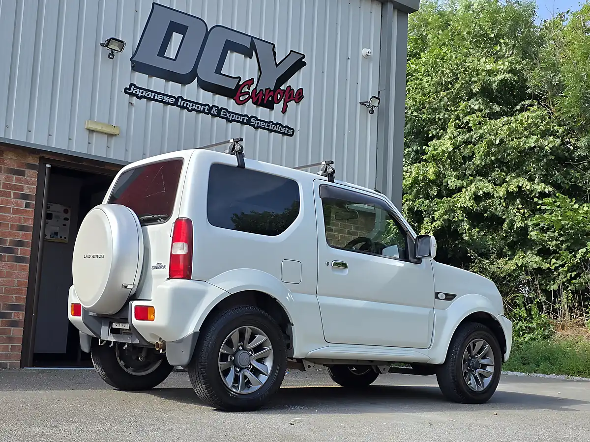 Used 2015 Suzuki Jimny White - Interior and Exterior details 2