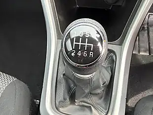 Used 2015 Suzuki S-Cross Sx4 SZ3 Grey - Interior and Exterior details 15