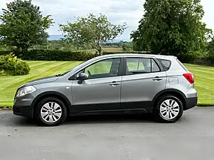 Used 2015 Suzuki S-Cross Sx4 SZ3 Grey - Interior and Exterior details 4