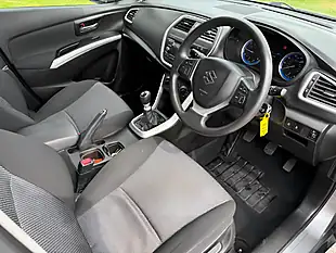Used 2015 Suzuki S-Cross Sx4 SZ3 Grey - Interior and Exterior details 9