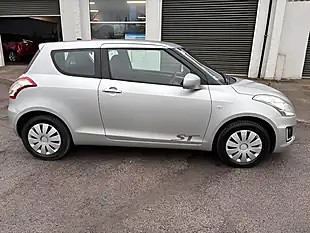 Used 2015 Suzuki Swift SZ2 Silver - Interior and Exterior details 2
