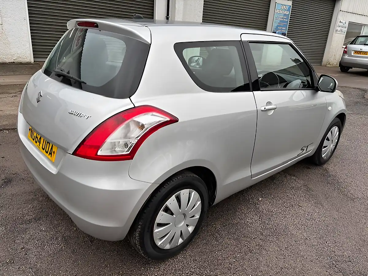Used 2015 Suzuki Swift SZ2 Silver - Interior and Exterior details 3