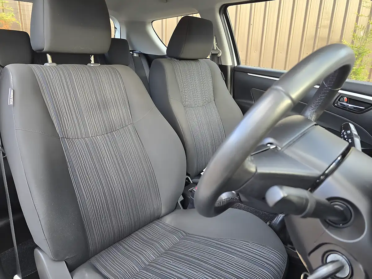 Used 2015 Suzuki Swift SZ2 White - Interior and Exterior details 6