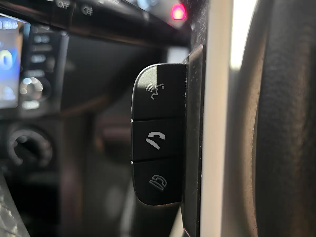 Used 2015 Suzuki Swift SZ3 Black - Interior and Exterior details 18