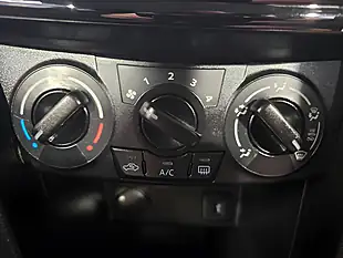 Used 2015 Suzuki Swift SZ3 Black - Interior and Exterior details 19