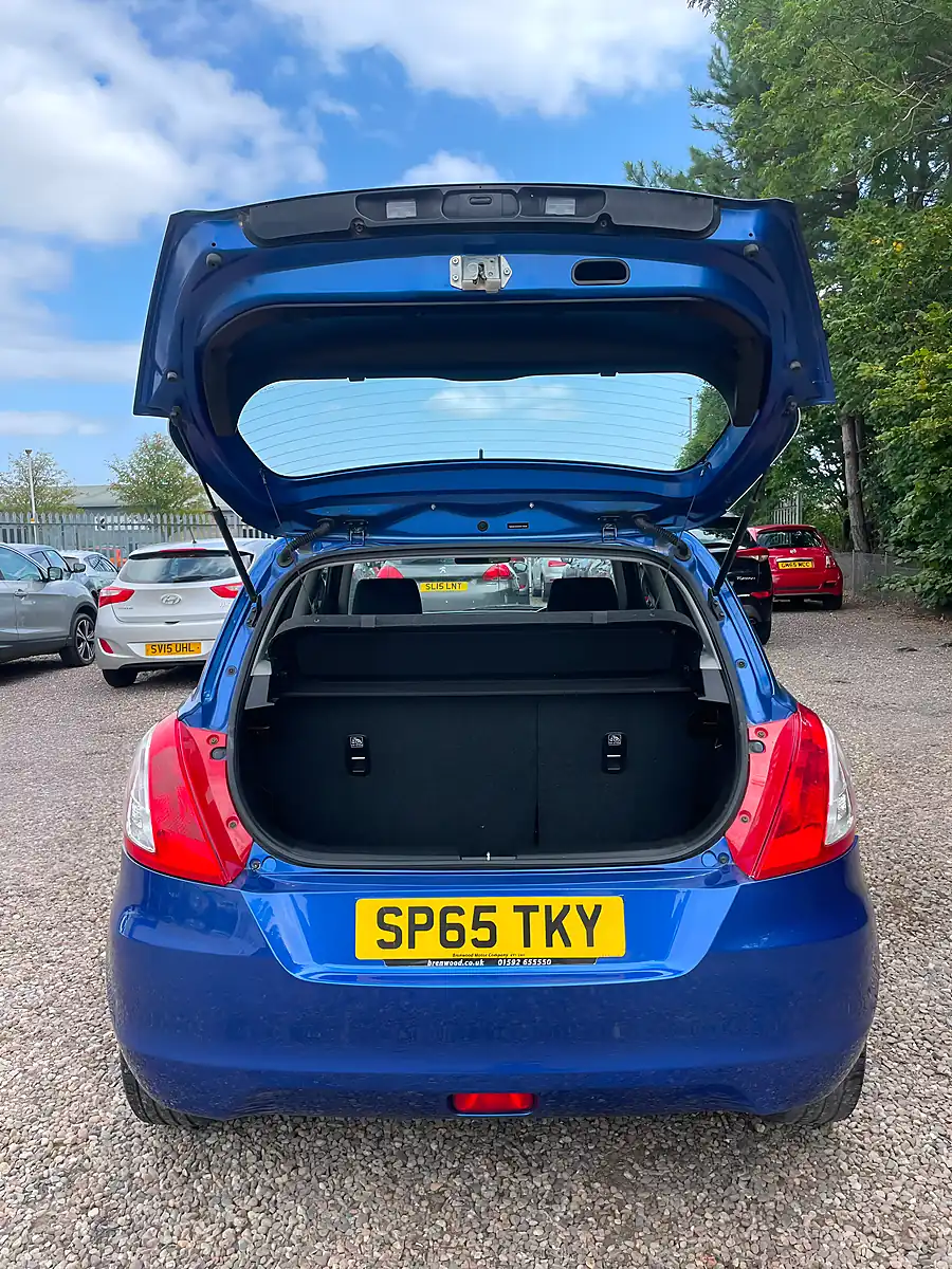 Used 2015 Suzuki Swift SZ3 Blue - Interior and Exterior details 10
