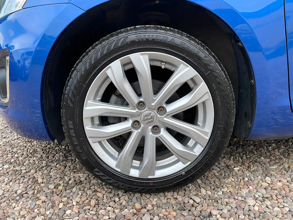 Used 2015 Suzuki Swift SZ3 Blue - Interior and Exterior details 18