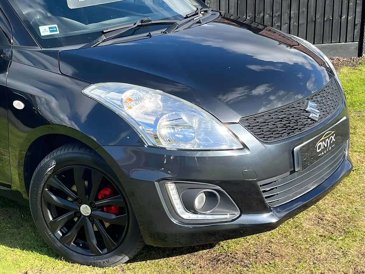 Used 2015 Suzuki Swift SZ3 Cosmic Black Pearl - Interior and Exterior details 3