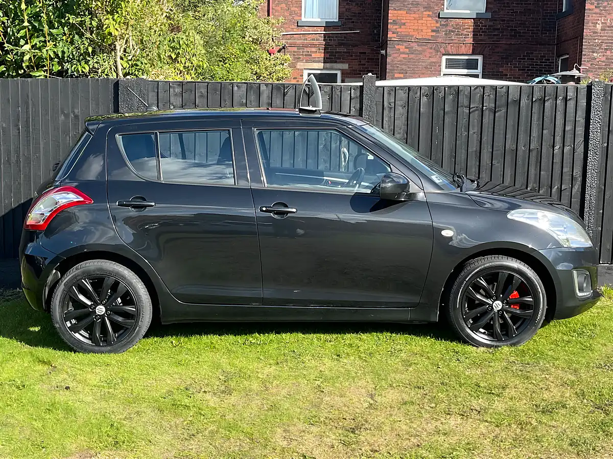 Used 2015 Suzuki Swift SZ3 Cosmic Black Pearl - Interior and Exterior details 6