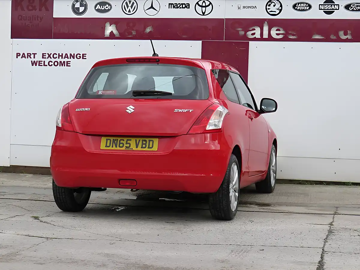 Used 2015 Suzuki Swift SZ3 Red - Interior and Exterior details 20
