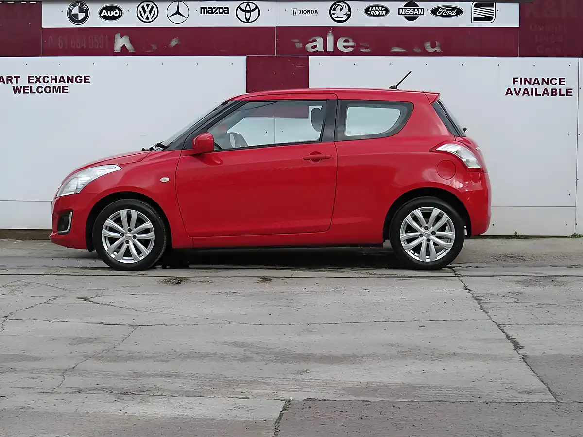 Used 2015 Suzuki Swift SZ3 Red - Interior and Exterior details 5