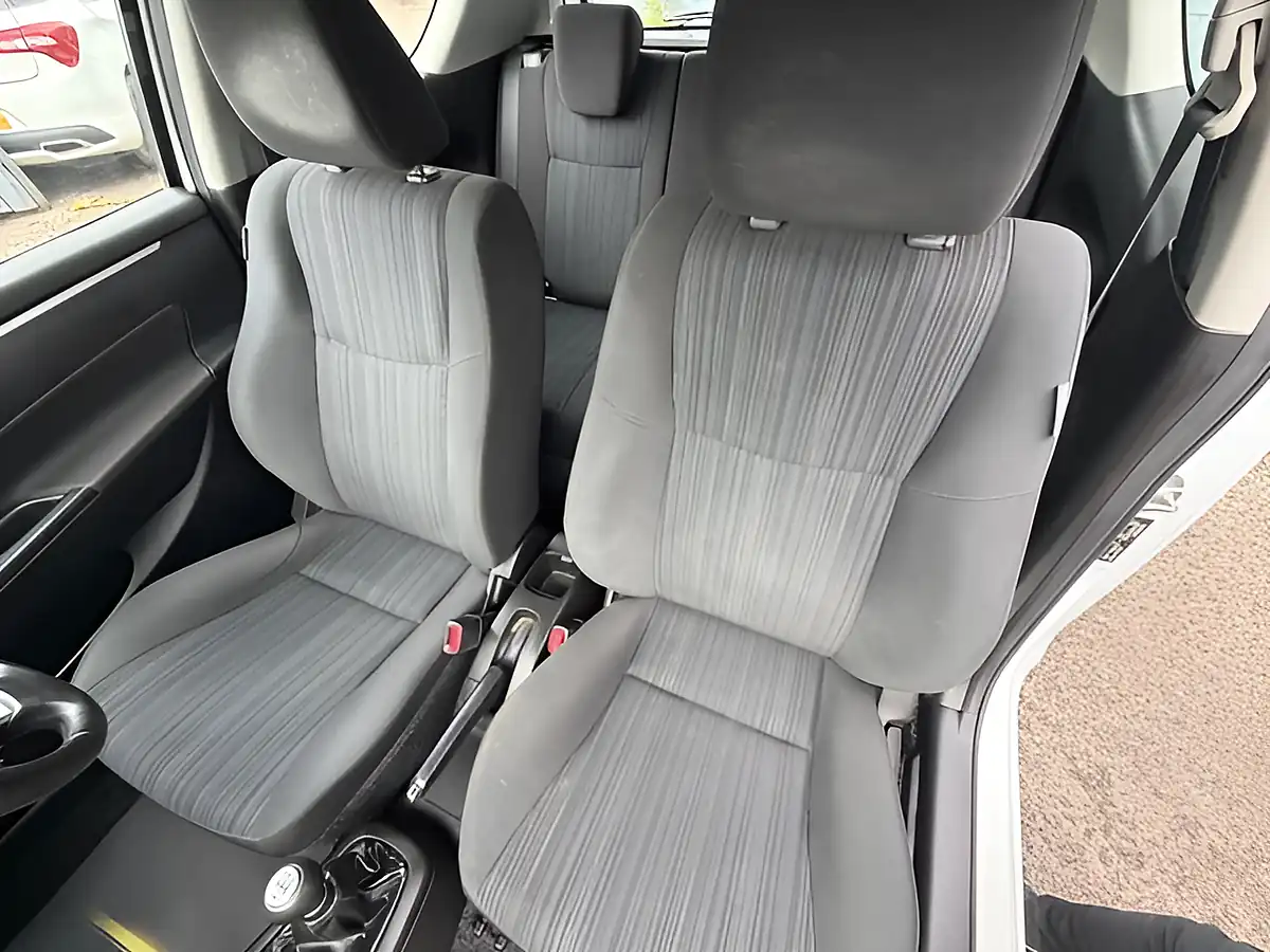 Used 2015 Suzuki Swift SZ3 White - Interior and Exterior details 15