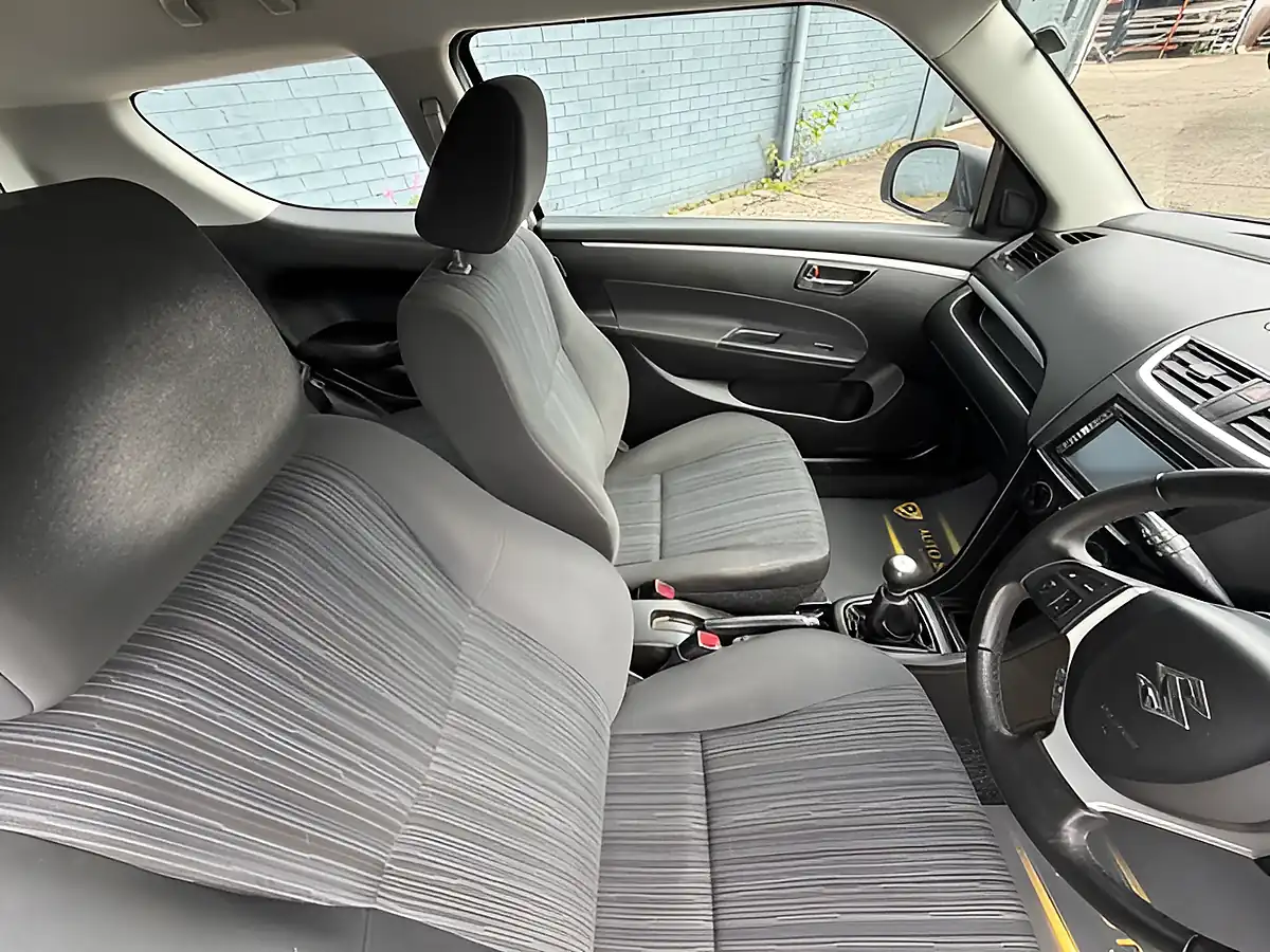 Used 2015 Suzuki Swift SZ3 White - Interior and Exterior details 20