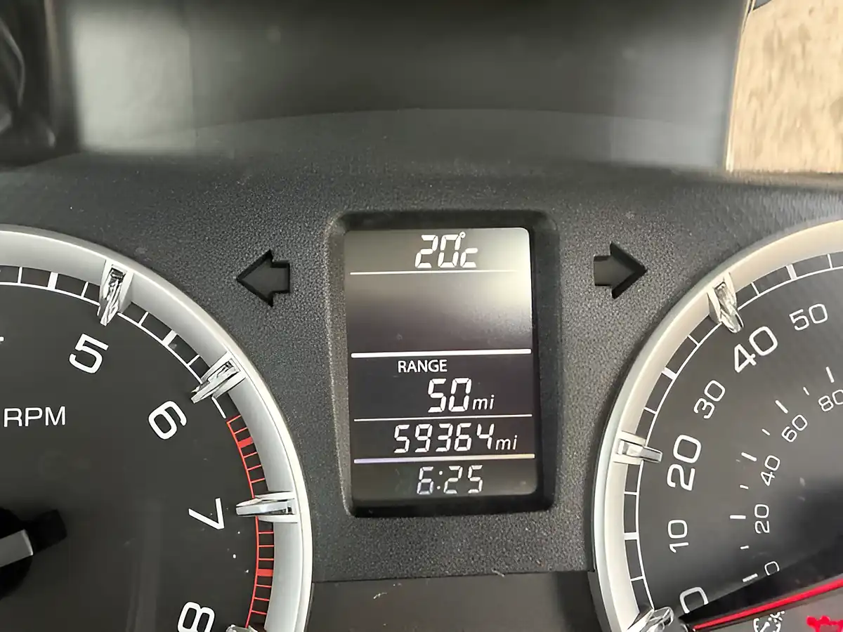 Used 2015 Suzuki Swift SZ3 White - Interior and Exterior details 6