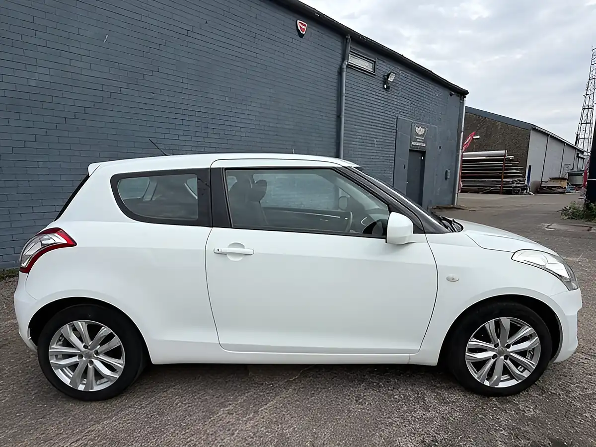 Used 2015 Suzuki Swift SZ3 White - Interior and Exterior details 7