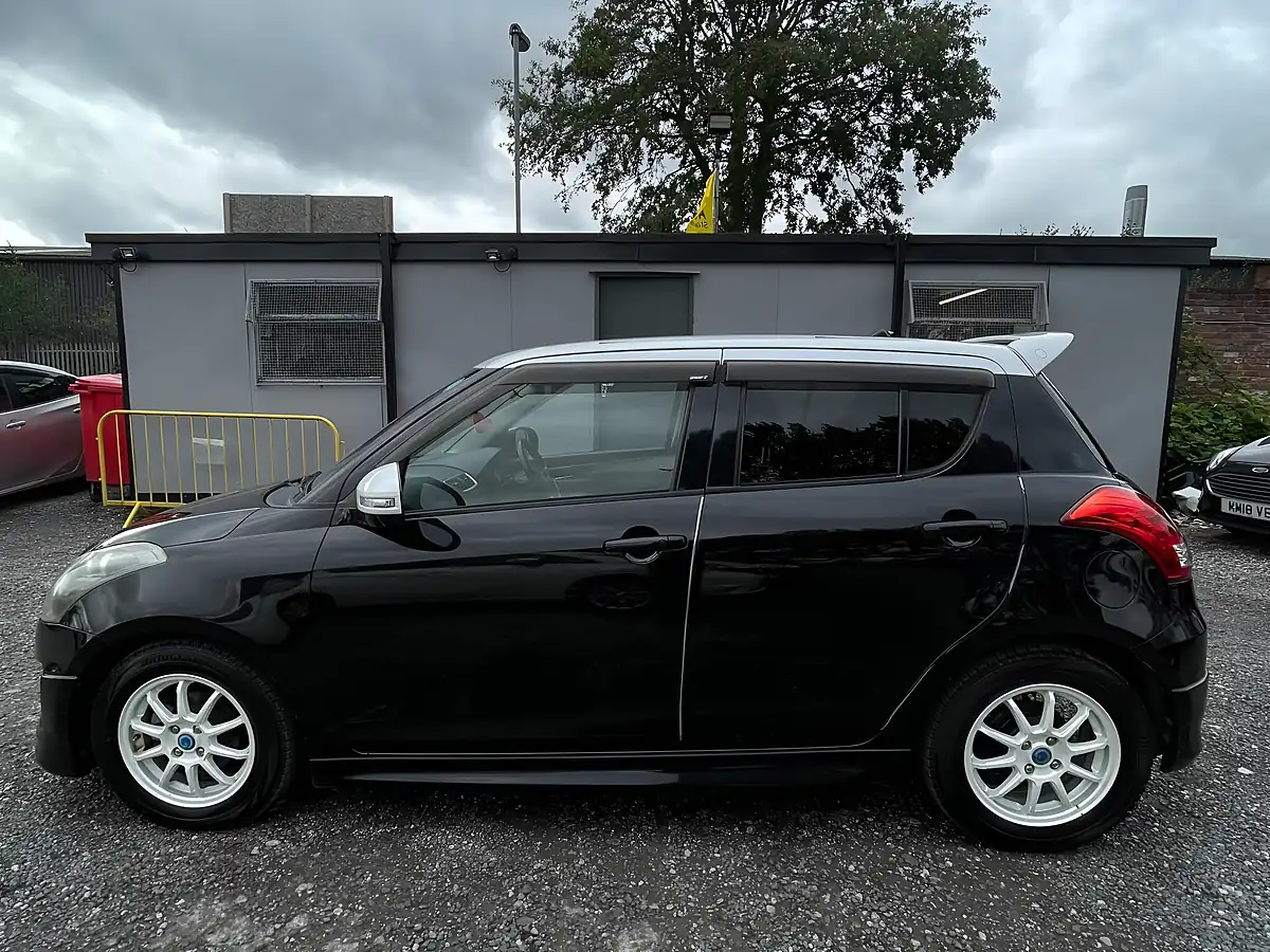 Used 2015 Suzuki Swift SZ4 Black - Interior and Exterior details 4