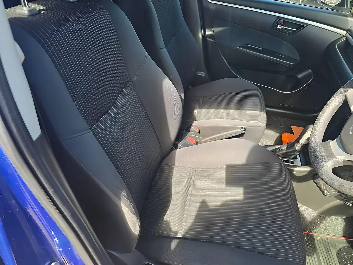 Used 2015 Suzuki Swift SZ4 Blue - Interior and Exterior details 12