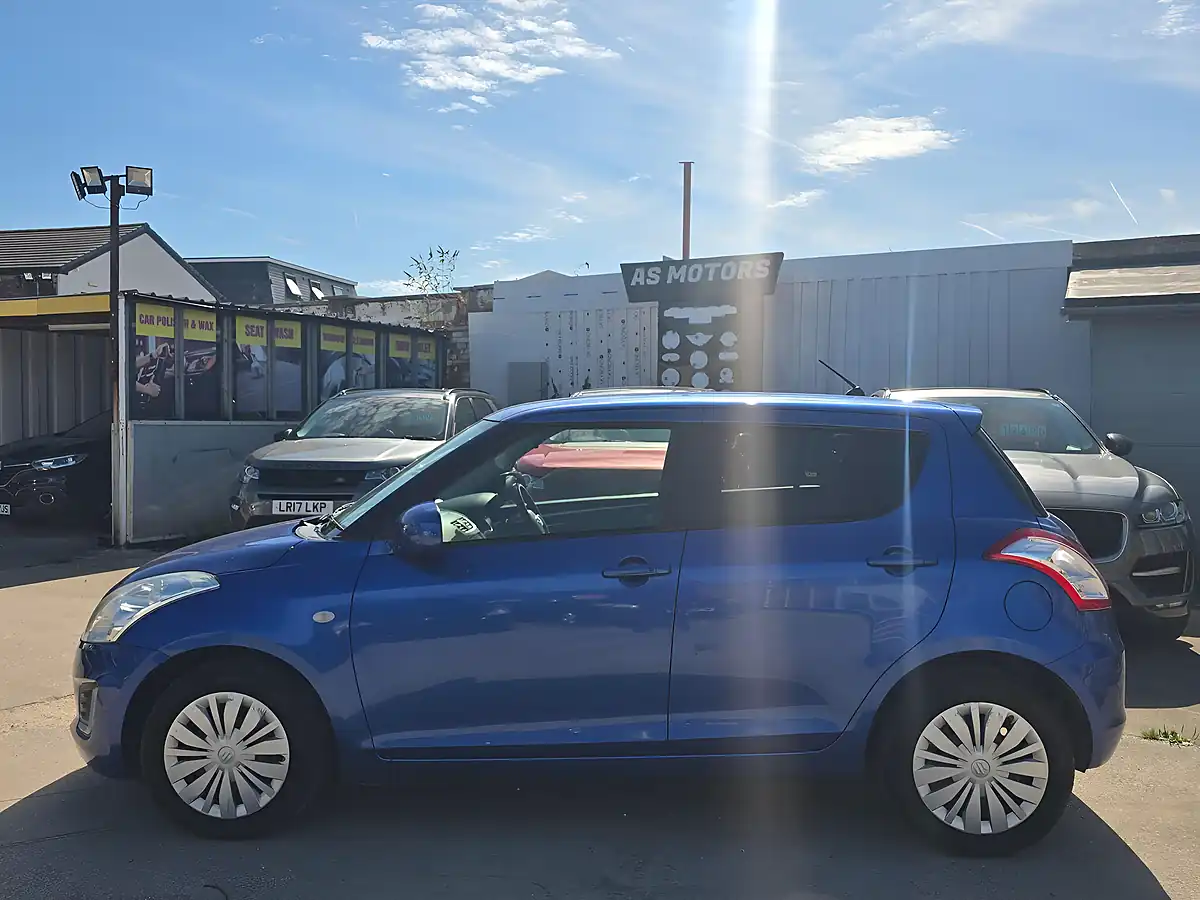 Used 2015 Suzuki Swift SZ4 Blue - Interior and Exterior details 4