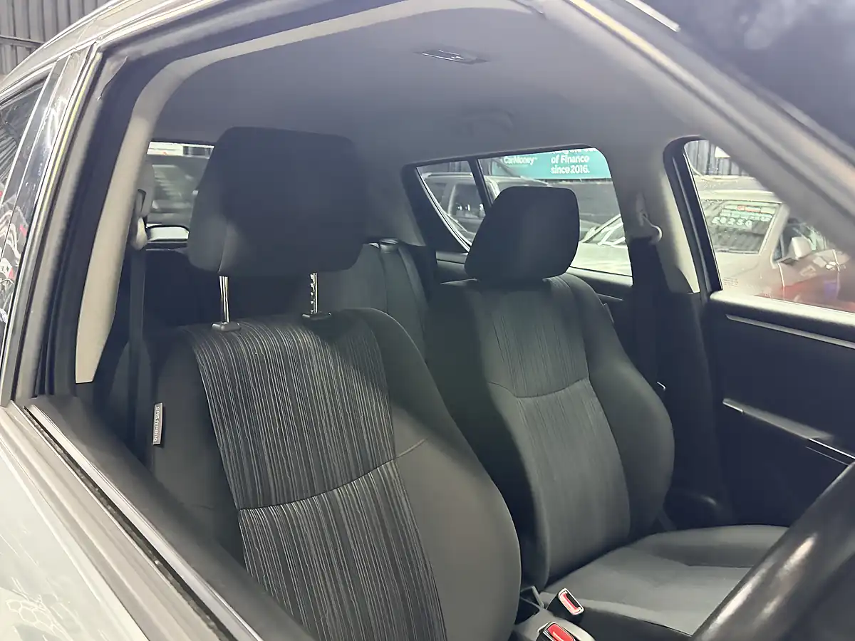 Used 2015 Suzuki Swift SZ4 Grey - Interior and Exterior details 11