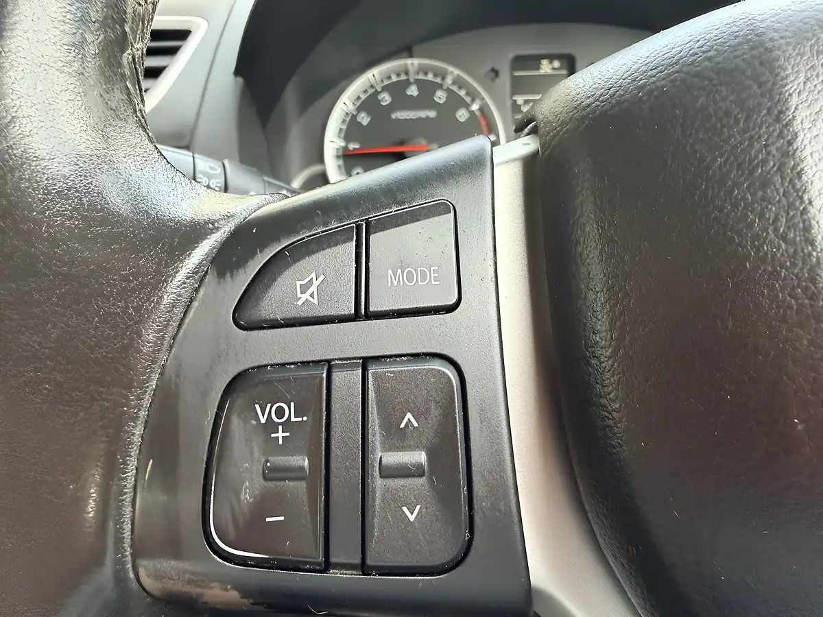 Used 2015 Suzuki Swift SZ4 Grey - Interior and Exterior details 14