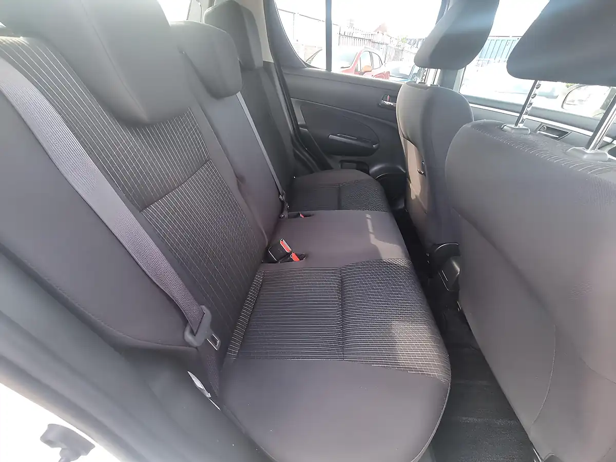 Used 2015 Suzuki Swift SZ4 Other - Interior and Exterior details 6