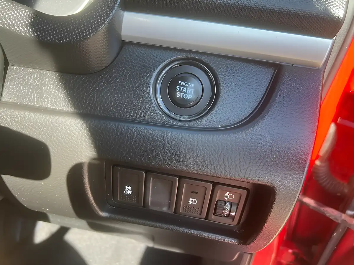 Used 2015 Suzuki Swift Sz4 Red - Interior and Exterior details 13