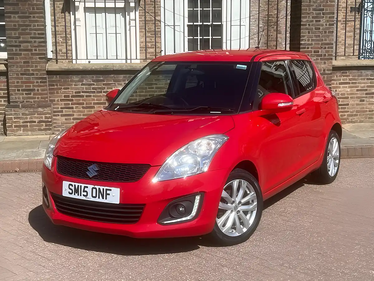 Used 2015 Suzuki Swift Sz4 Red - Interior and Exterior details 3